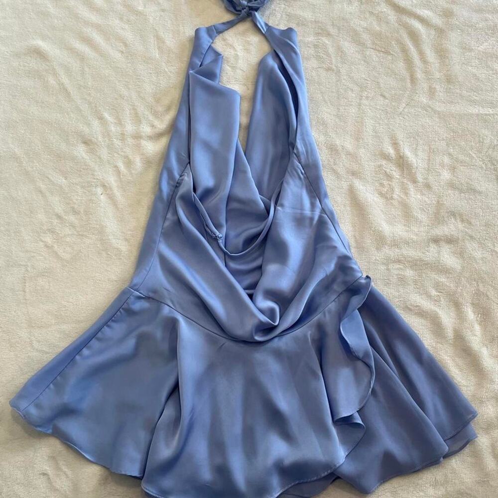 Showpo TANISHA MINI DRESS Halter Cowl Neck Asymmetrical Skirt In Icy Blue Small - Picture 4 of 5